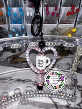 Load image into Gallery viewer, Beaded Keychains