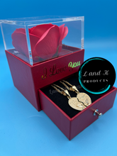 Load image into Gallery viewer, "Te Amo" Red Rose Gift Box