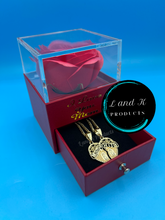 Load image into Gallery viewer, "Mama Y Hija" Red Rose Gift Box