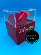 Load image into Gallery viewer, "Mama Y Hija" Red Rose Gift Box